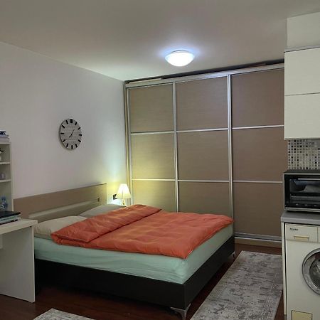 Sky Center Apartment Tirana Extérieur photo
