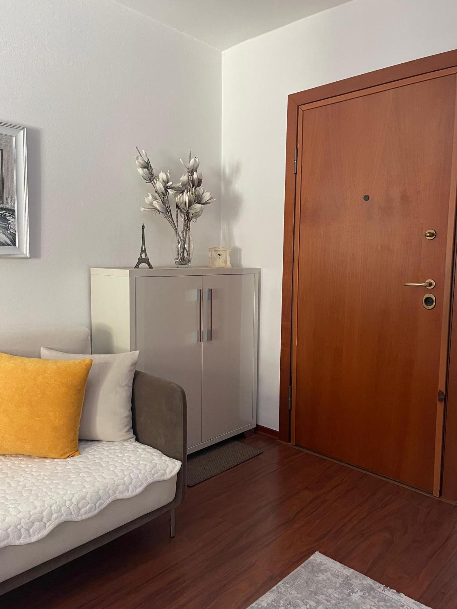 Sky Center Apartment Tirana Extérieur photo